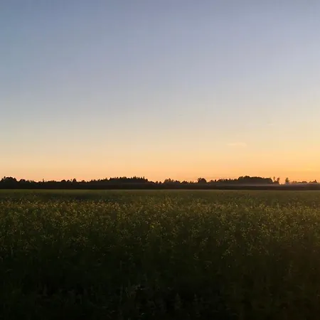 Paratiisi Maan Paeaellae! Вилла Korospohja